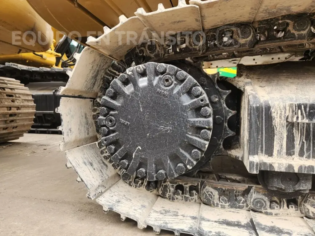 CAT 320D 8057 (8)_16_11zon.webp