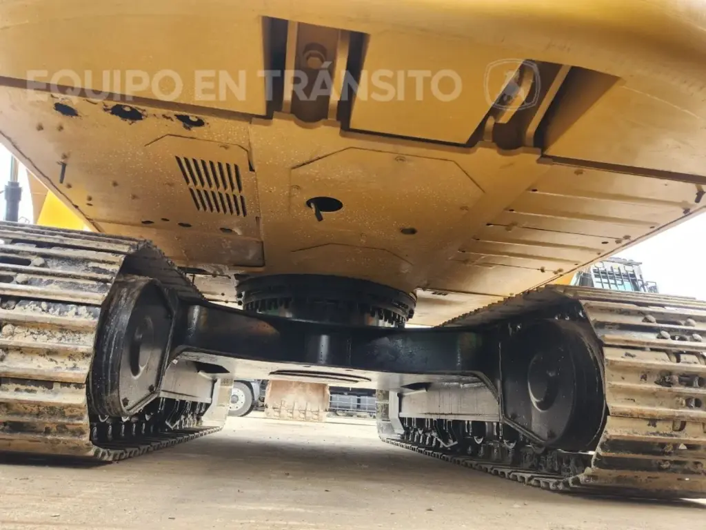 CAT 320D 8057 (9)_17_11zon.webp