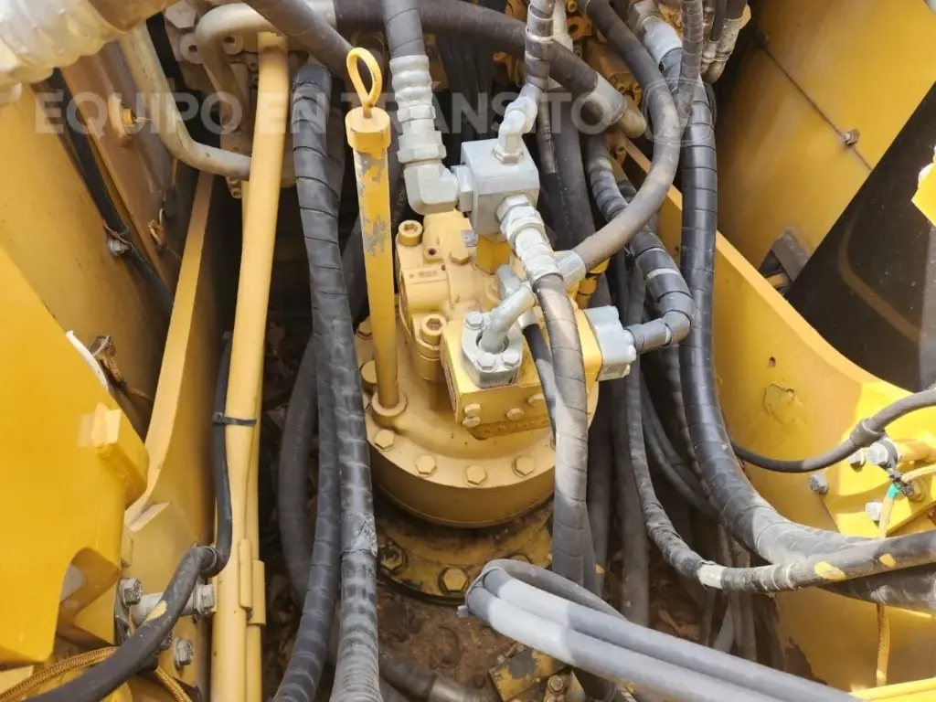 CAT 320D 8057 (12)_20_11zon.webp