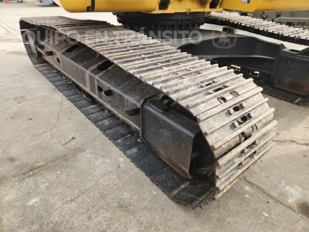 CAT 320D 8052 (6)_19_11zon.webp