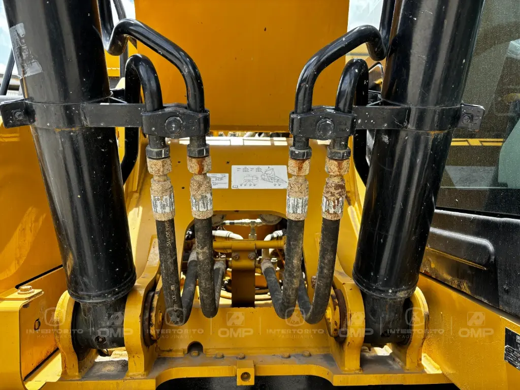 CAT 320GC 2557 (13).webp