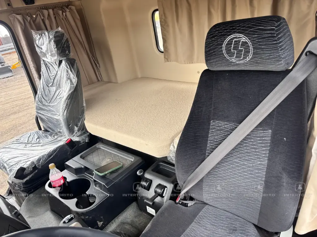 SHACMAN 3000 ROJO (13)_8_11zon.webp