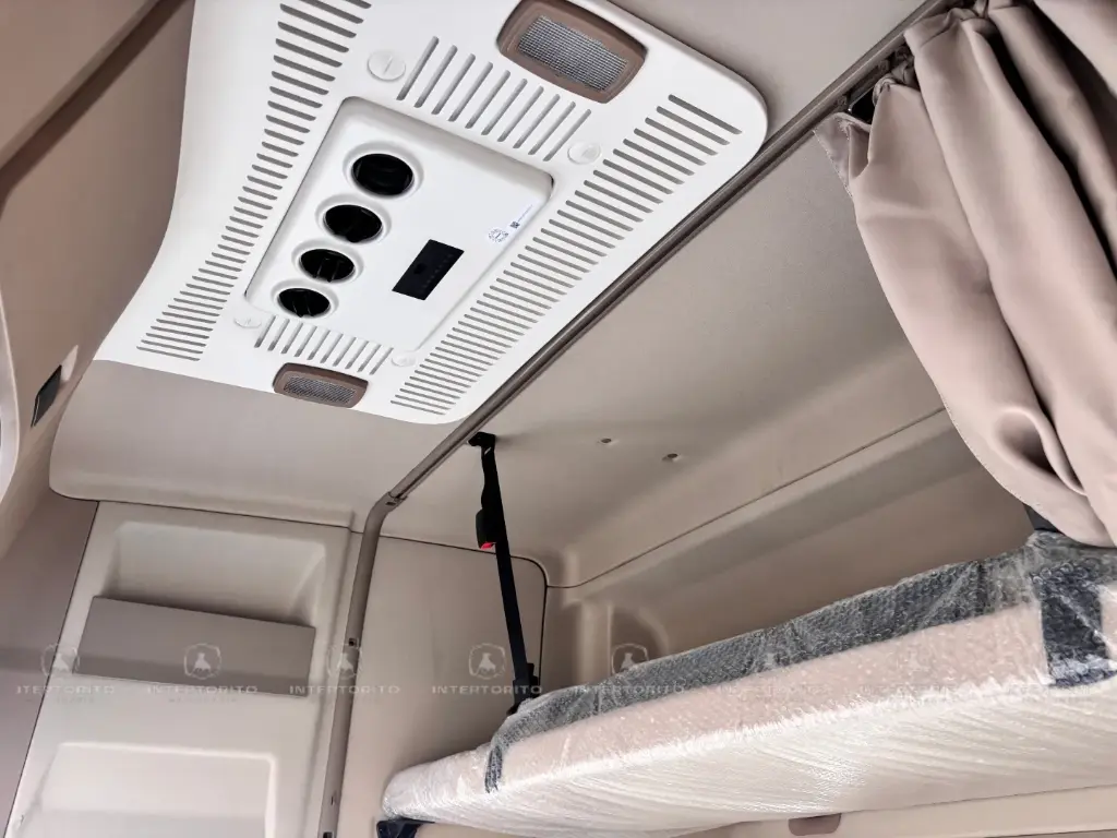 SHACMAN 3000 ROJO (14)_9_11zon.webp