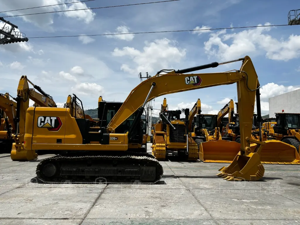 CAT 320GC 2557 (2).webp