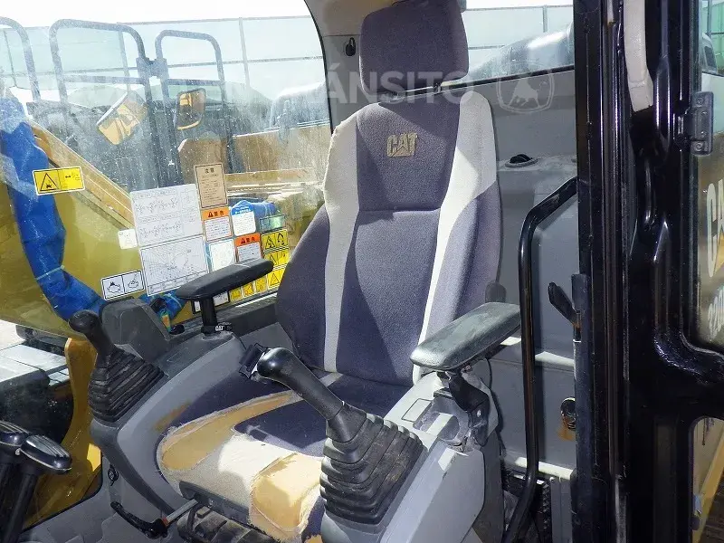 CAT 320E 4378 (14)_2_11zon.webp