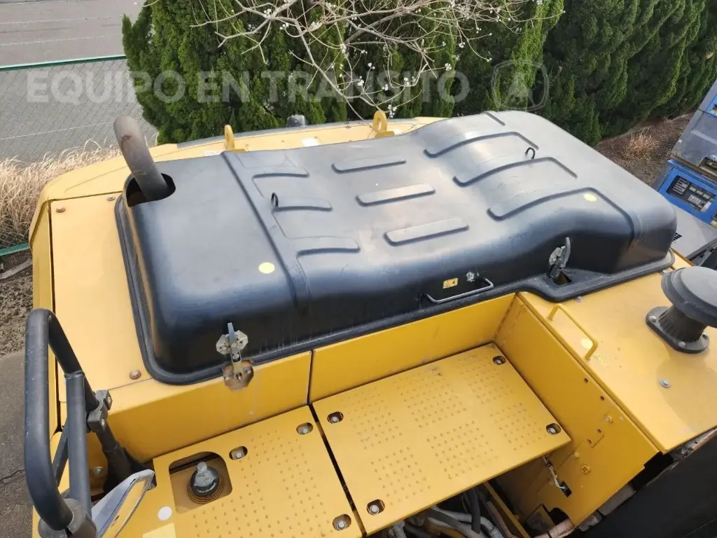 CAT 320E 2638 (8)_4_11zon.webp