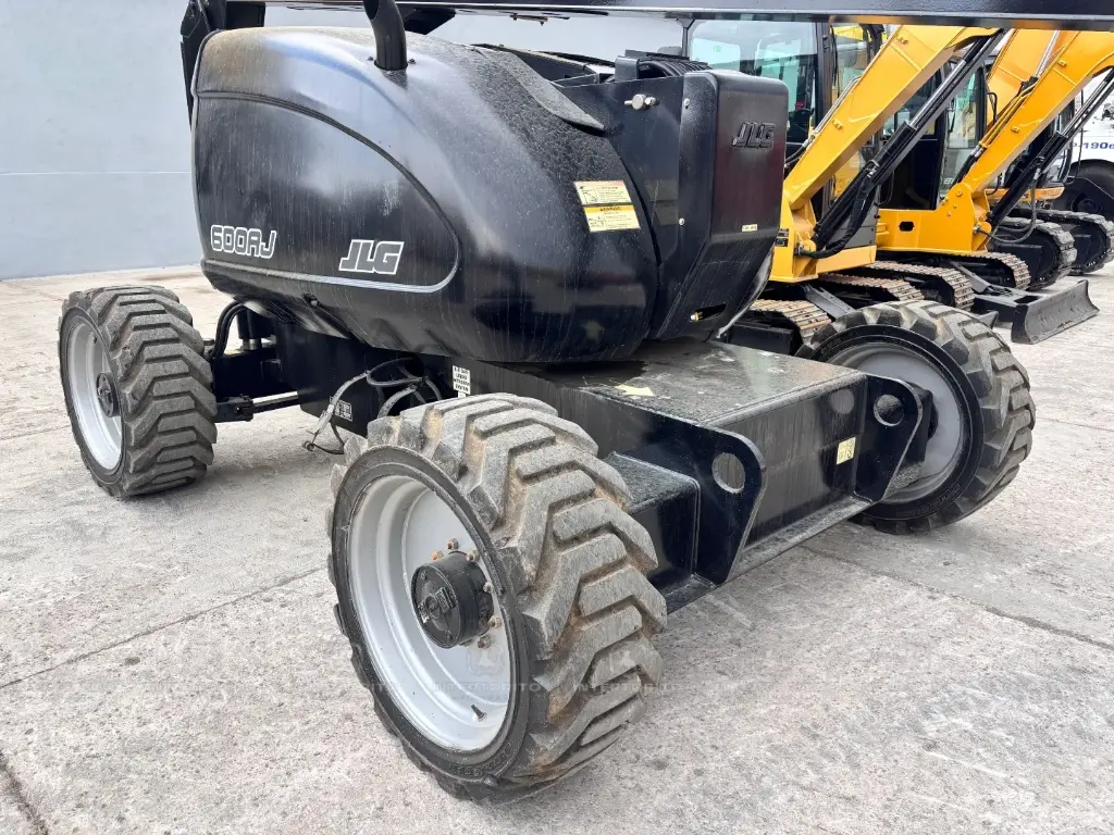 JLG 600AJ 6839 (7)_4_11zon.webp