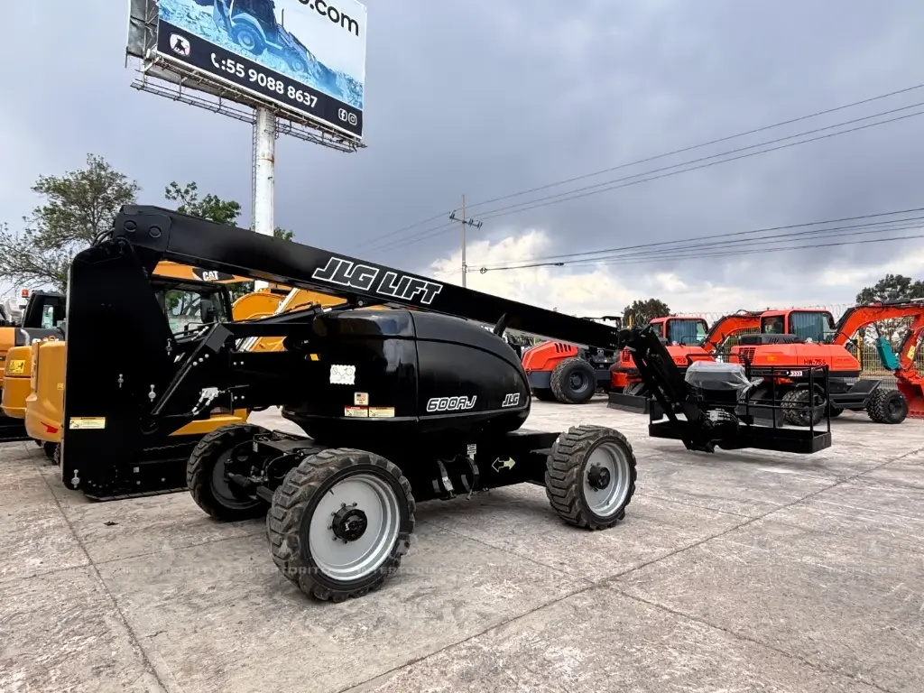 JLG 600AJ 6839 (8)_5_11zon.webp