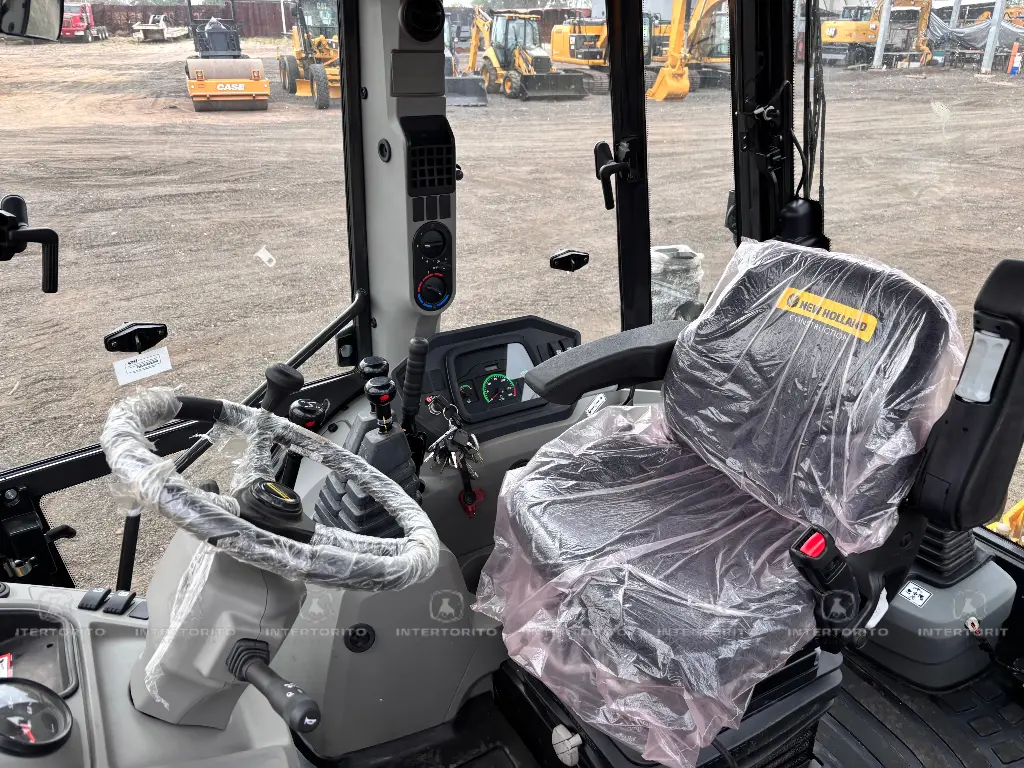 NEW HOLLAND B80C 7886 (14)_7_11zon.webp