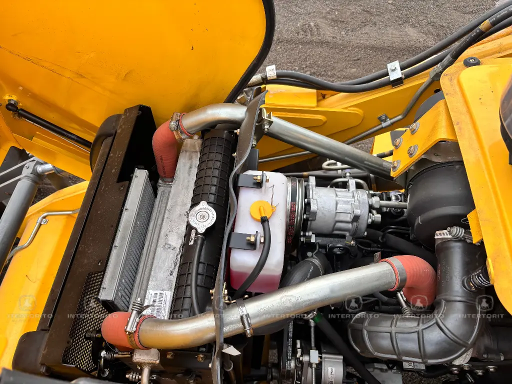 NEW HOLLAND B80C 7886 (11)_4_11zon.webp