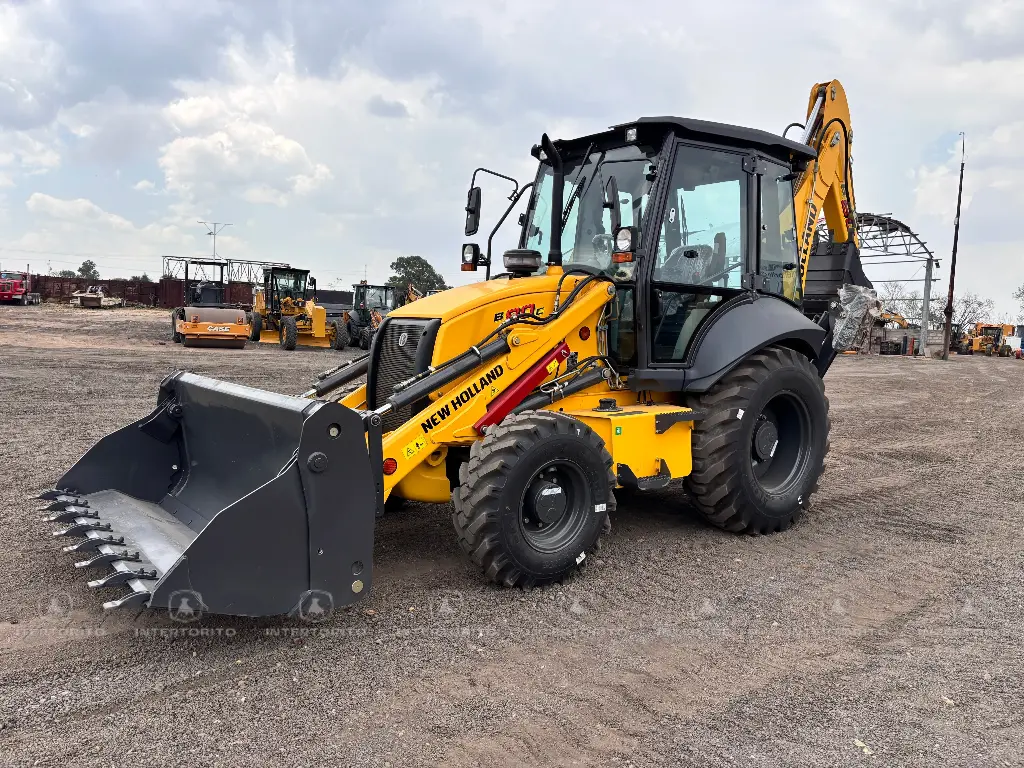 NEW HOLLAND B80C 7886 (8)_1_11zon.webp