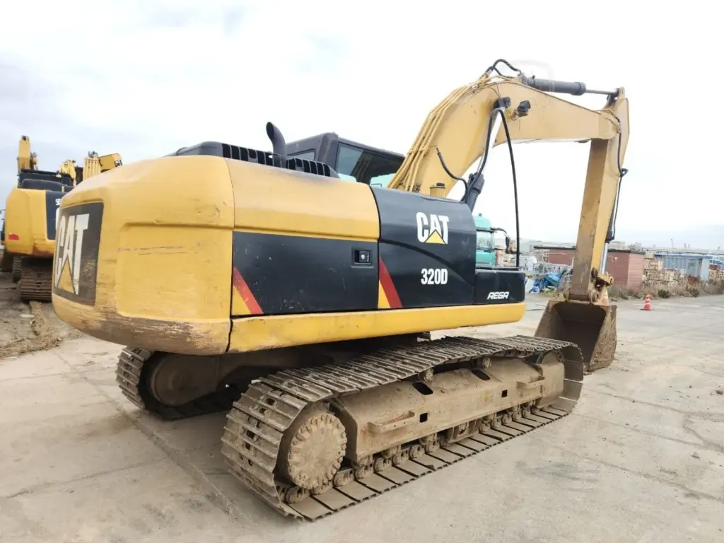 CAT 320D 8154 (3)_12_11zon.webp