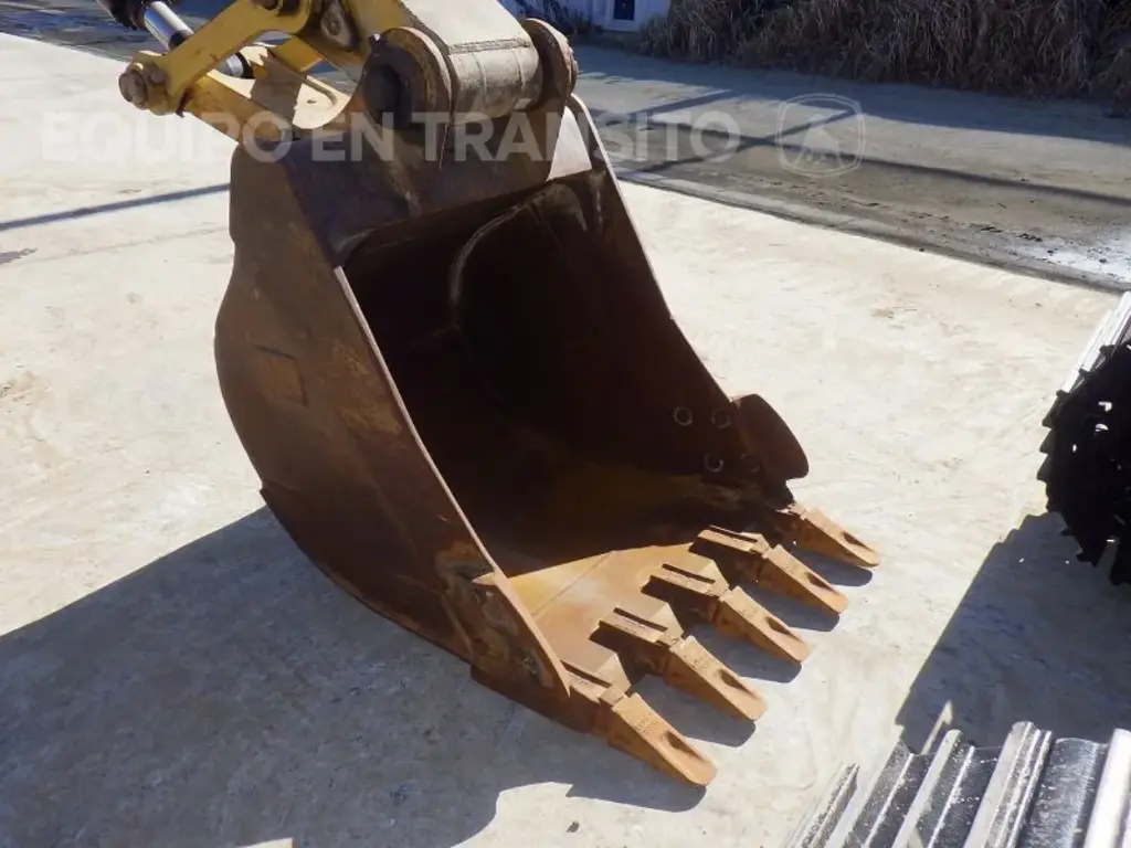 CAT 320 2617 (11)_10_11zon.webp