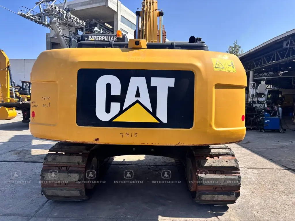 CAT 320D 7918 (4)_15_11zon.webp