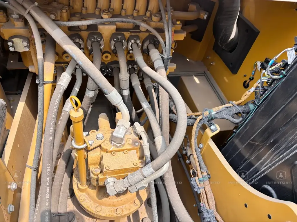 CAT 320GC 0180 (3)_18_11zon.webp