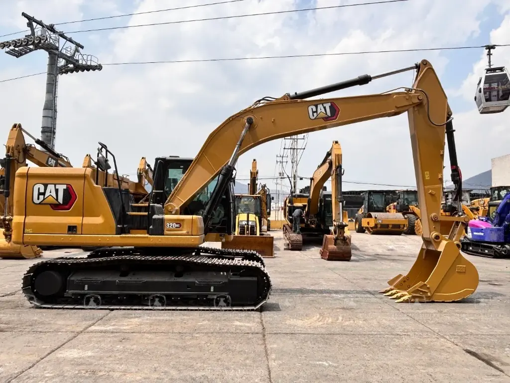 CAT 320GC 0180 (5)_20_11zon.webp