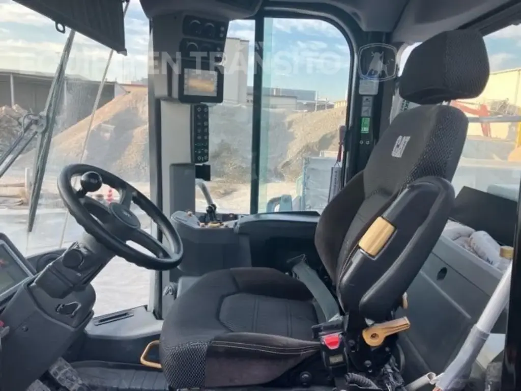 CAT 962MZ 0141 (16)_12_11zon.webp