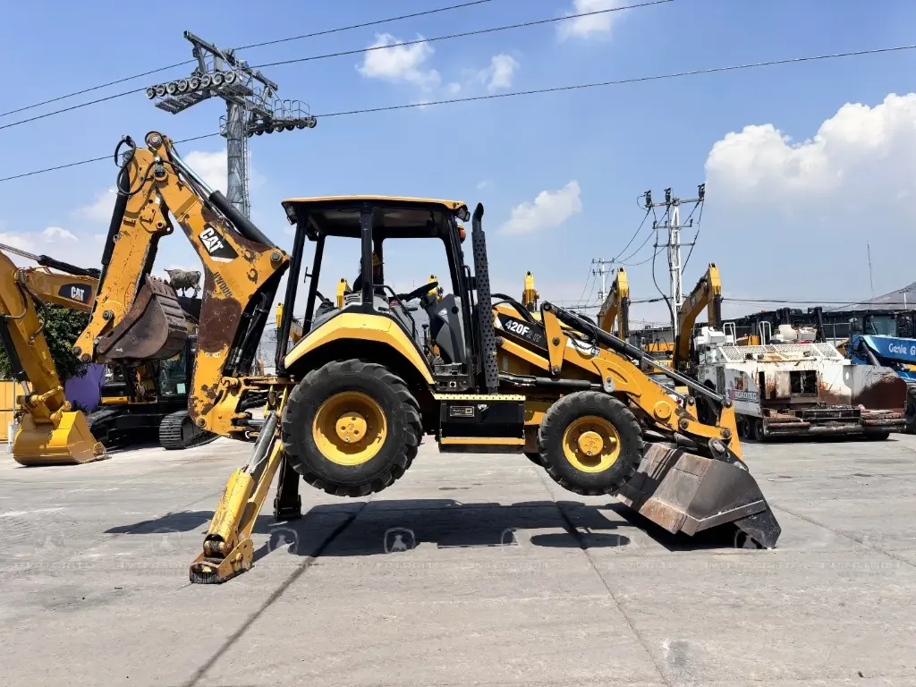 CAT 420F2 1149 (2)_16_11zon.webp