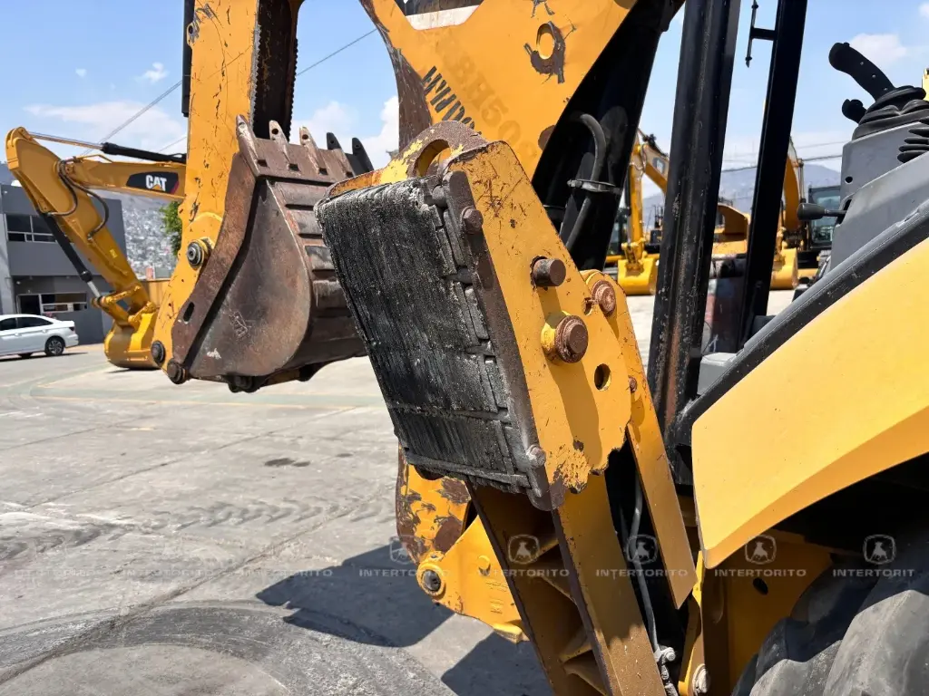 CAT 420F2 1149 (8)_4_11zon.webp
