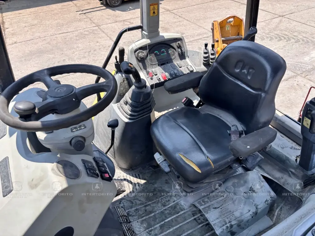 CAT 420F2 1149 (14)_10_11zon.webp