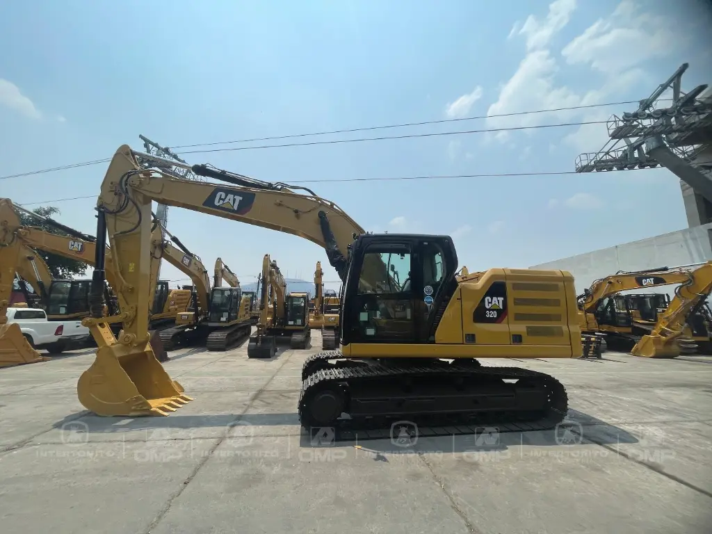 CAT 320 0415 (5).webp