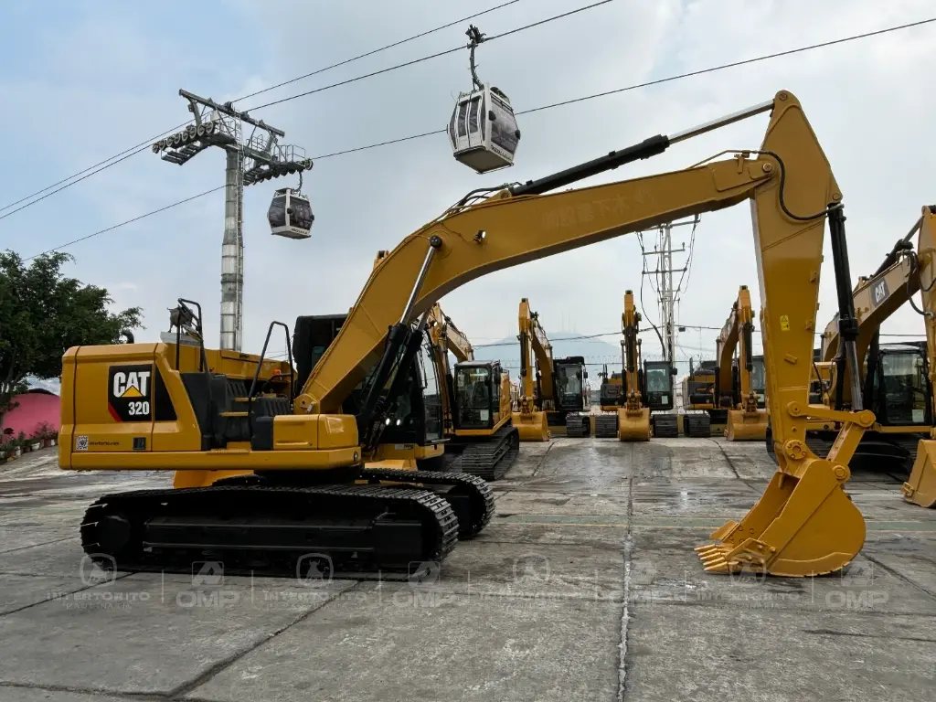 CAT 320 0712 (13).webp