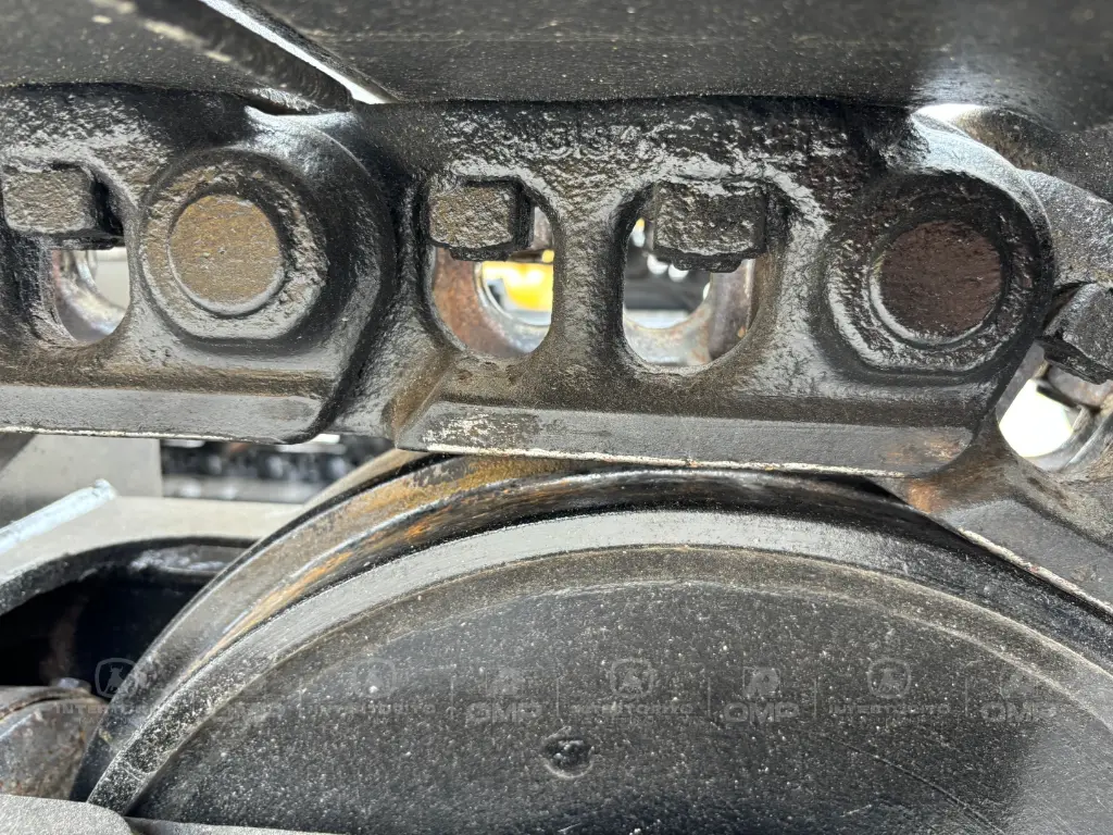 CAT 320 0454 (9).webp