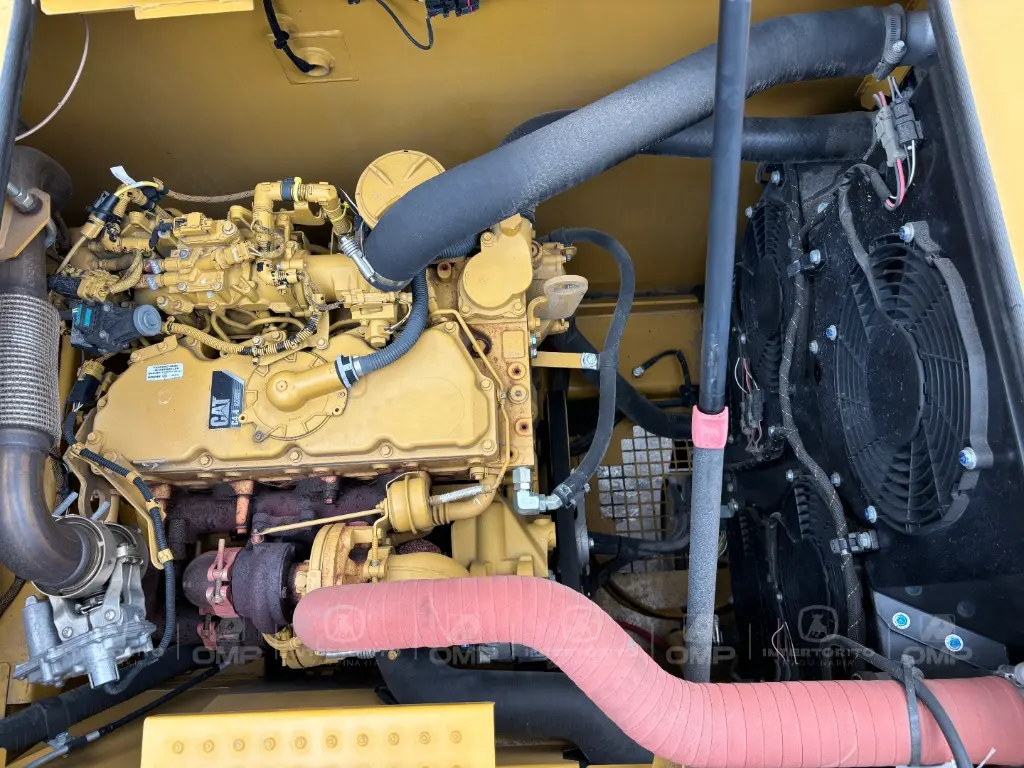 CAT 320 0454 (16).webp