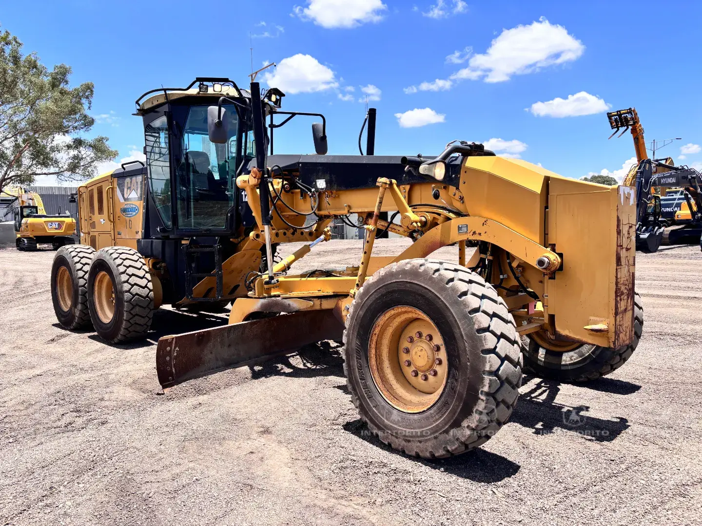 CAT 120M2 0100 (2)_15_11zon.webp