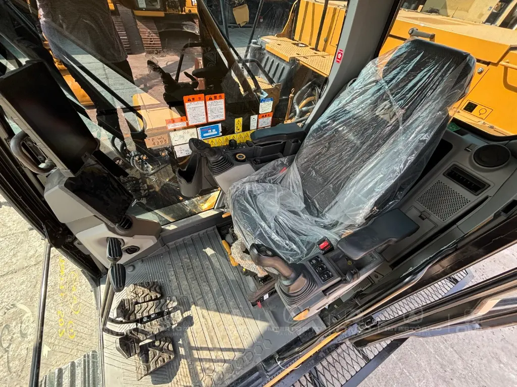 CAT 320 2446 (15).webp