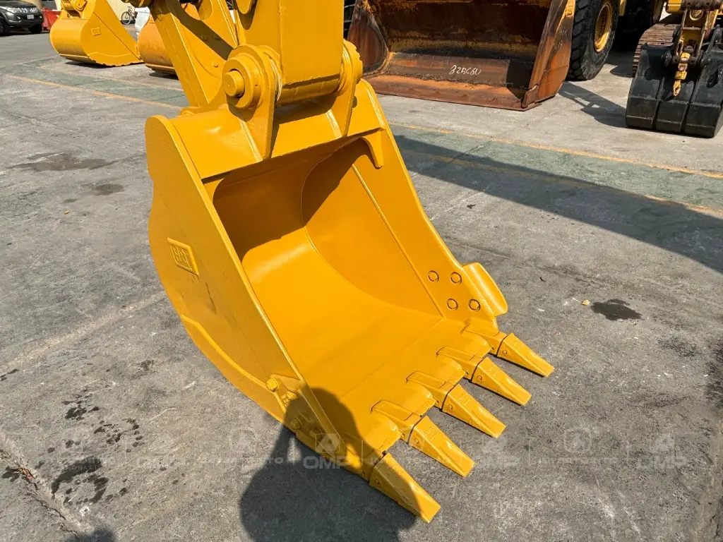 CAT 320 2446 (22).webp