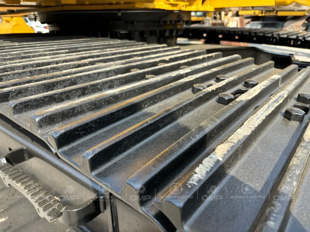 CAT 320 2446 (11).webp