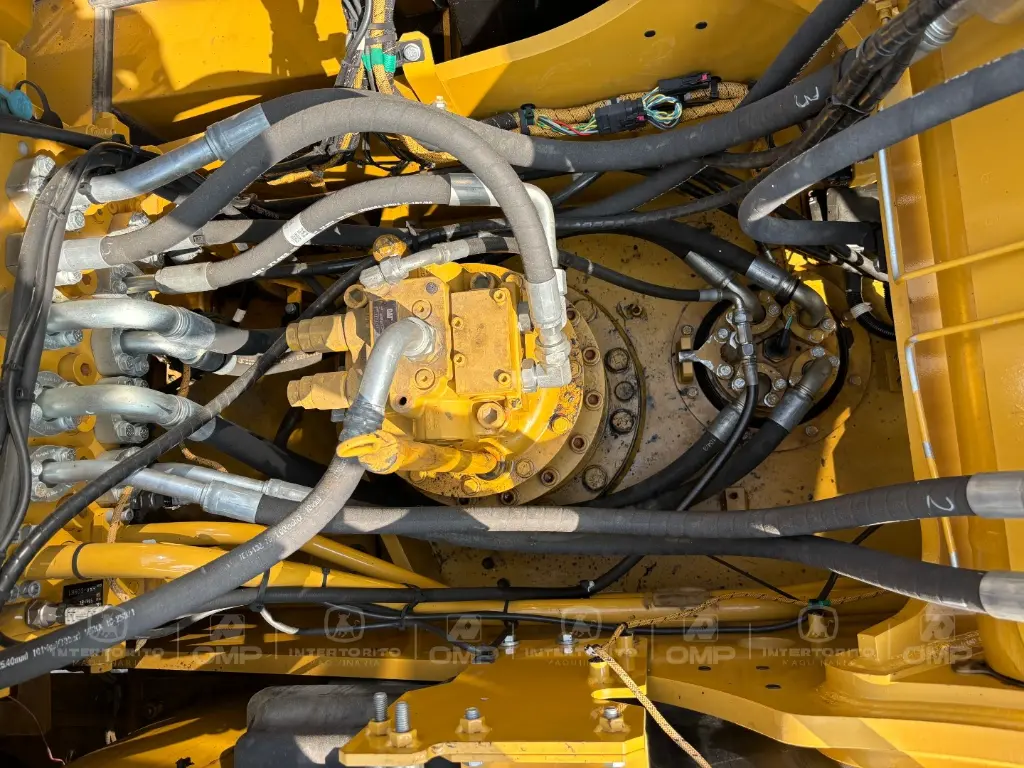 CAT 320 2446 (10).webp