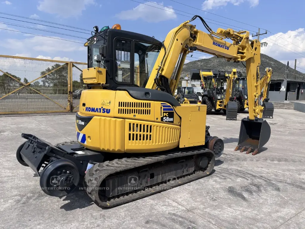 KOMATSU PC58UU (5)_19_11zon.webp