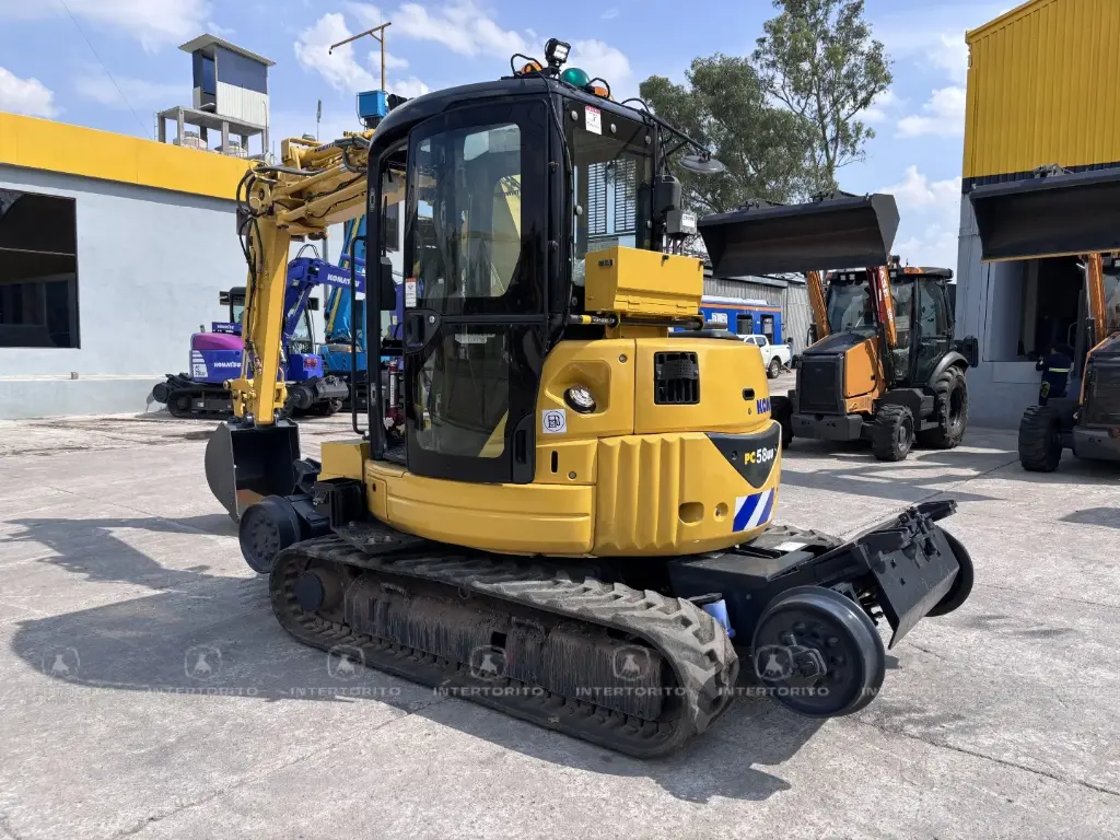 KOMATSU PC58UU (3)_17_11zon.webp