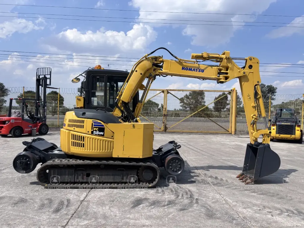 KOMATSU PC58UU (6)_20_11zon.webp
