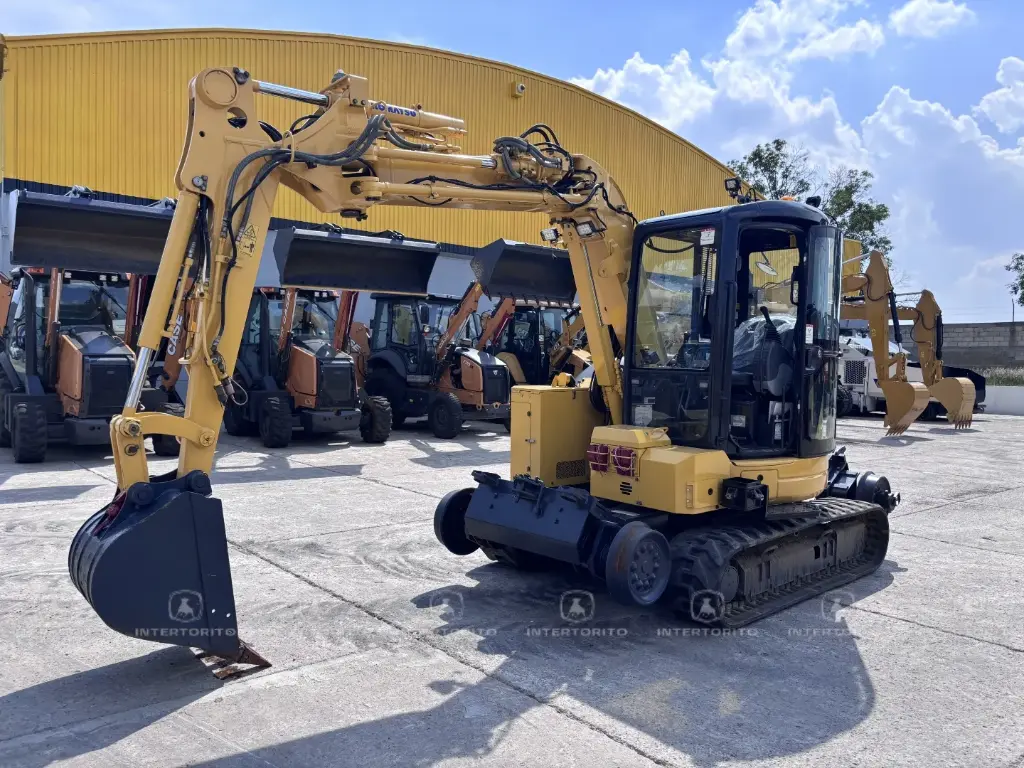 KOMATSU PC58UU (1)_15_11zon.webp