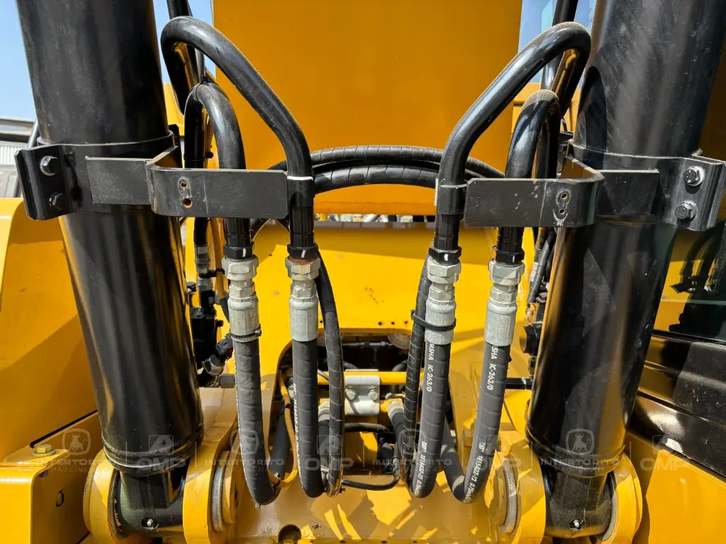 CAT 320 2446 (13).webp