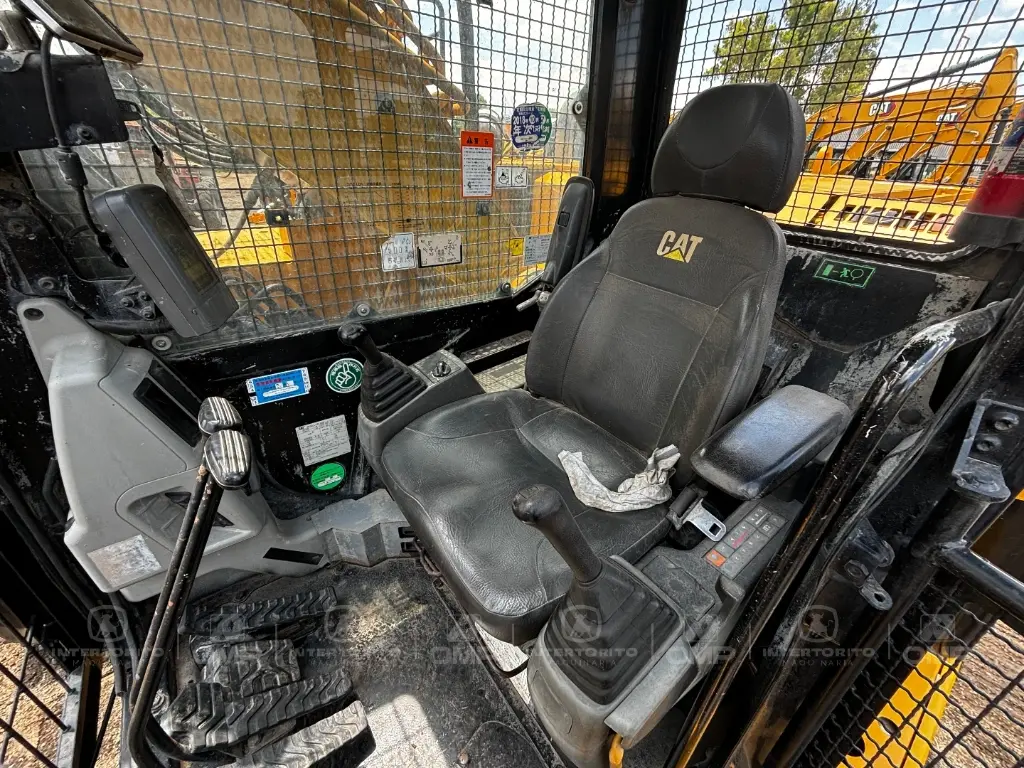 CAT 321DL 0290 (18).webp