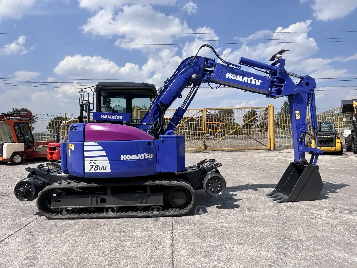 KOMATSU PC78UUT (6)_3_11zon.webp