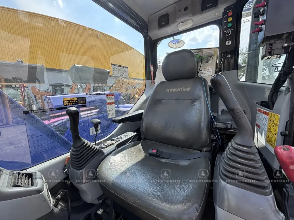 KOMATSU PC78UUT (18)_15_11zon.webp