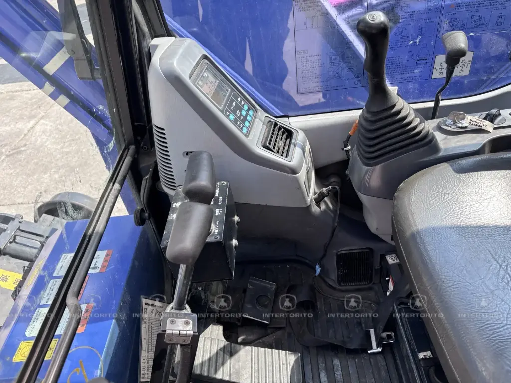 KOMATSU PC78UUT (21)_18_11zon.webp