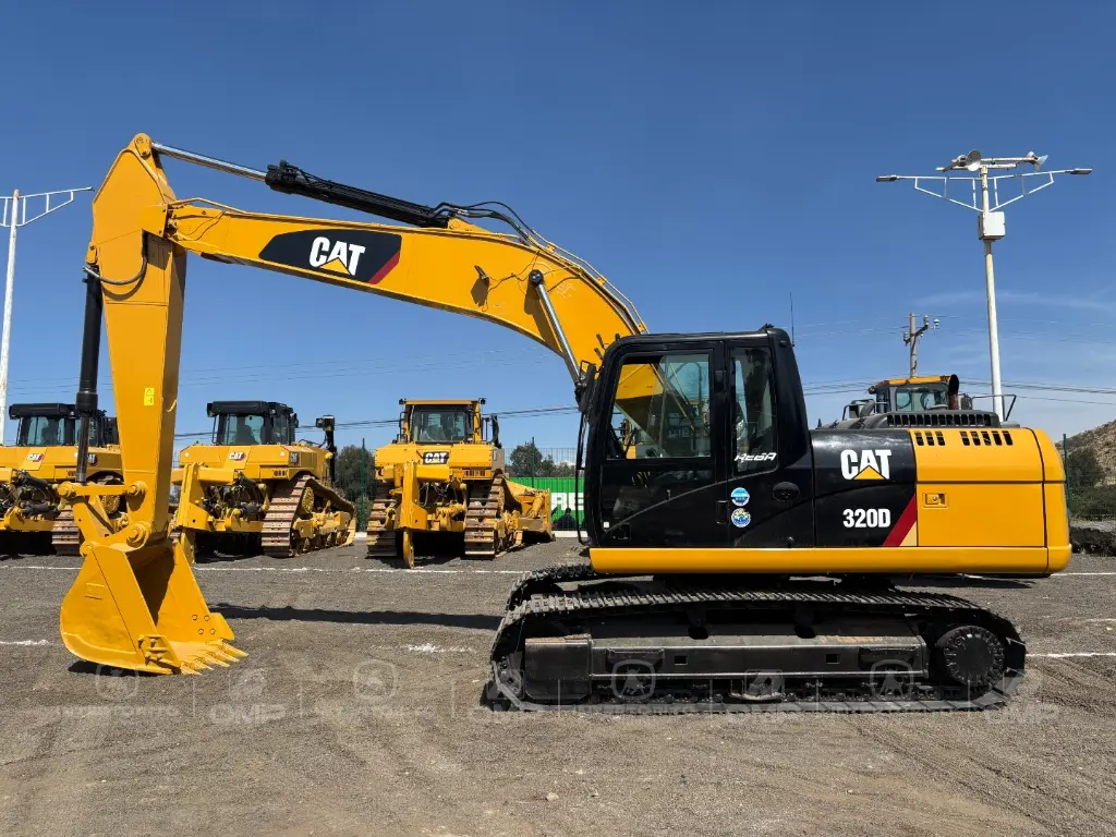 CAT 320D 8905 (13).webp