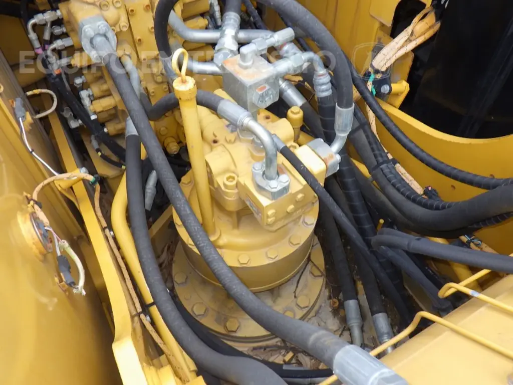 CAT 320E 1926 (15)_4_11zon.webp