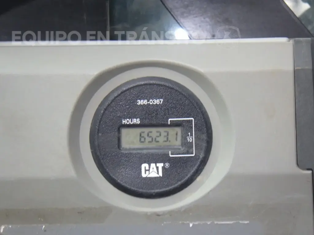 CAT 320E 1926 (9)_13_11zon.webp