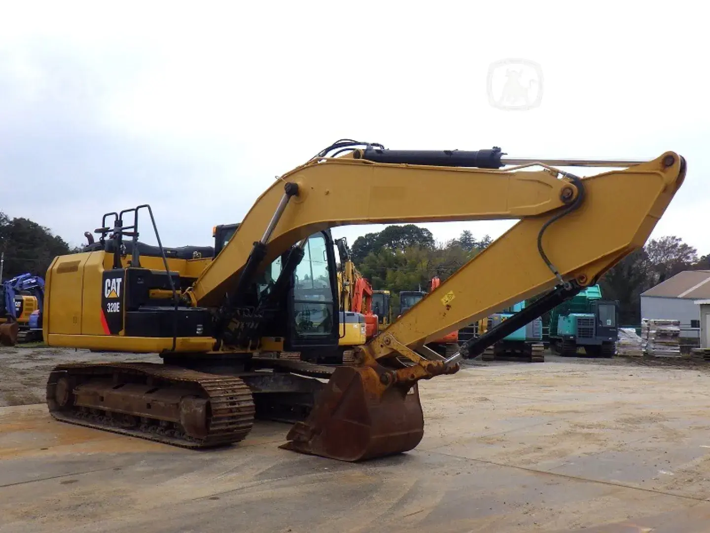 CAT 320E 1926 (7)_11_11zon.webp