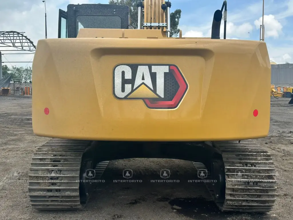 CAT 324 (11)_17_11zon.webp