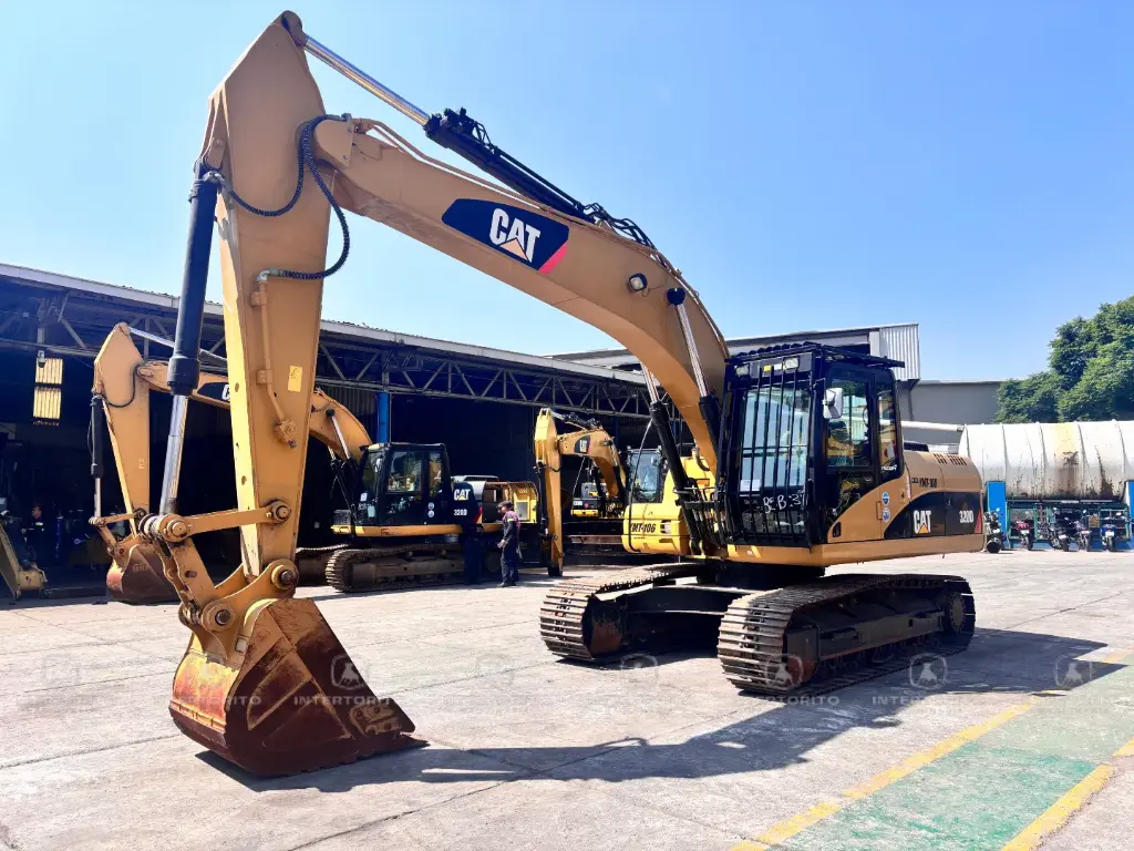 CAT 320D 8031 (7)_7_11zon.webp
