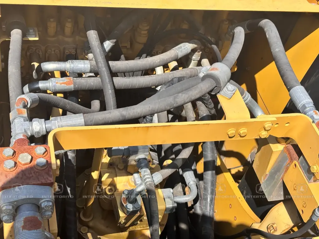 CAT 320D 8031 (16)_16_11zon.webp