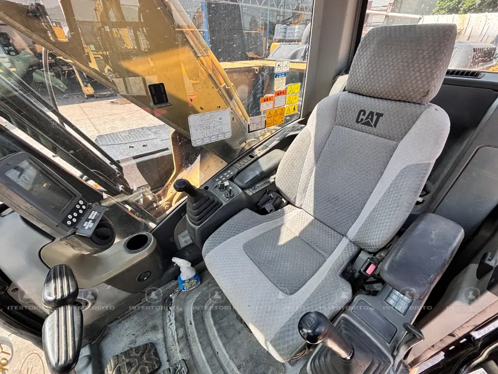 CAT 320D 8154 (19)_15_11zon.webp
